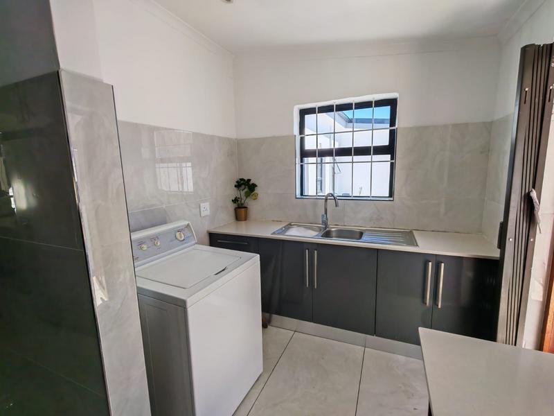 5 Bedroom Property for Sale in Welgelegen Western Cape